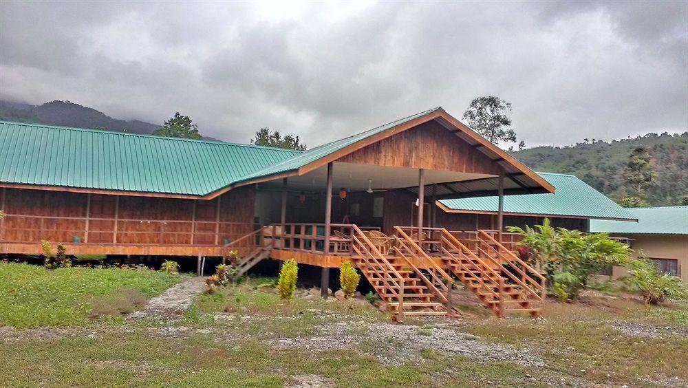 京那巴鲁波利度假小屋 Kampung Poring 外观 照片