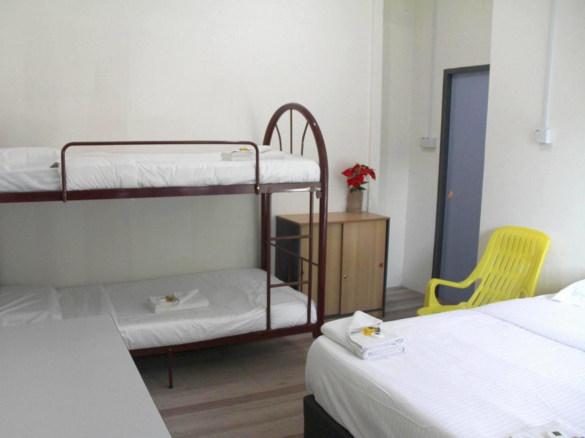 京那巴鲁波利度假小屋 Kampung Poring 外观 照片